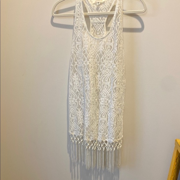 Francesca White Lace Sleeveless Top with Fringe - Picture 1 of 5